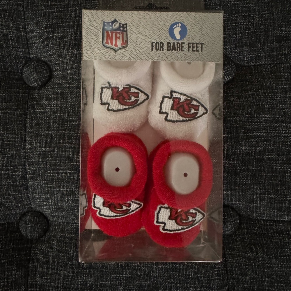 For Bare Feet NFL Kids Red and White Booties